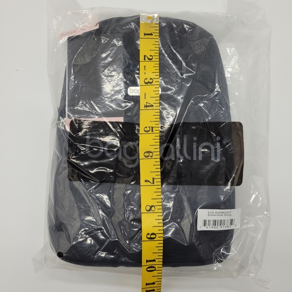 Baggalini Black Sling Backpack Bag Multi Wear RFID Card Slots Adjustable NEW - Picture 15 of 16